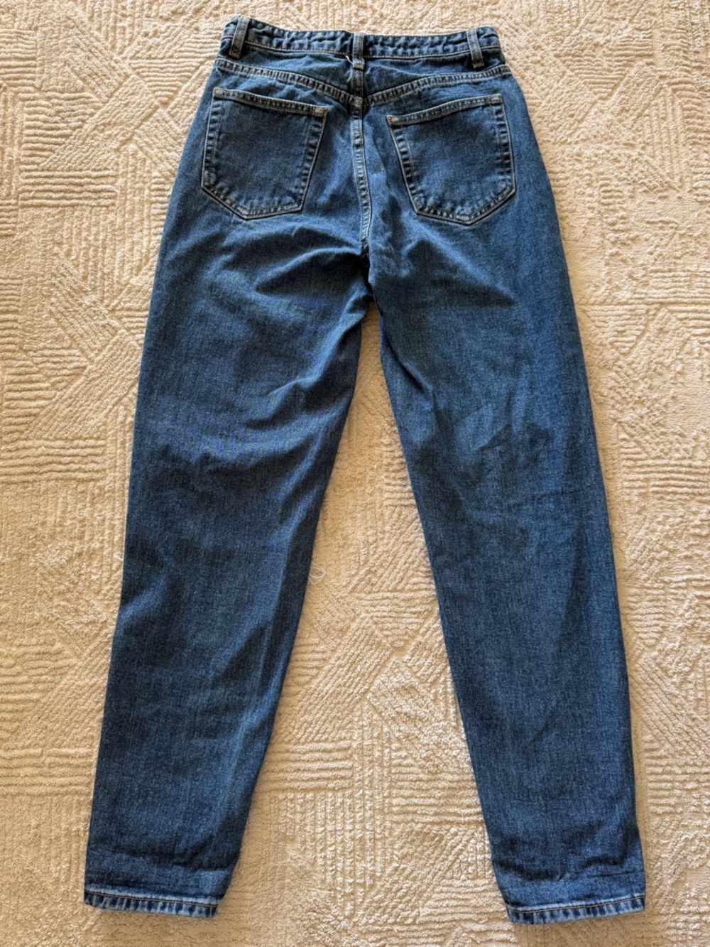 PrettyLittleThing Dark Blue Distressed Boyfriend Jeans - Picture 5 of 5